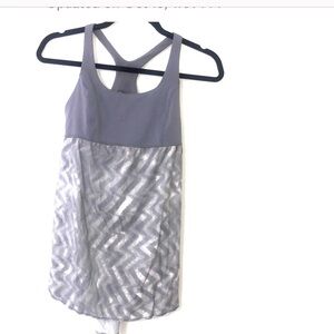 Lululemon gray tank top size 8